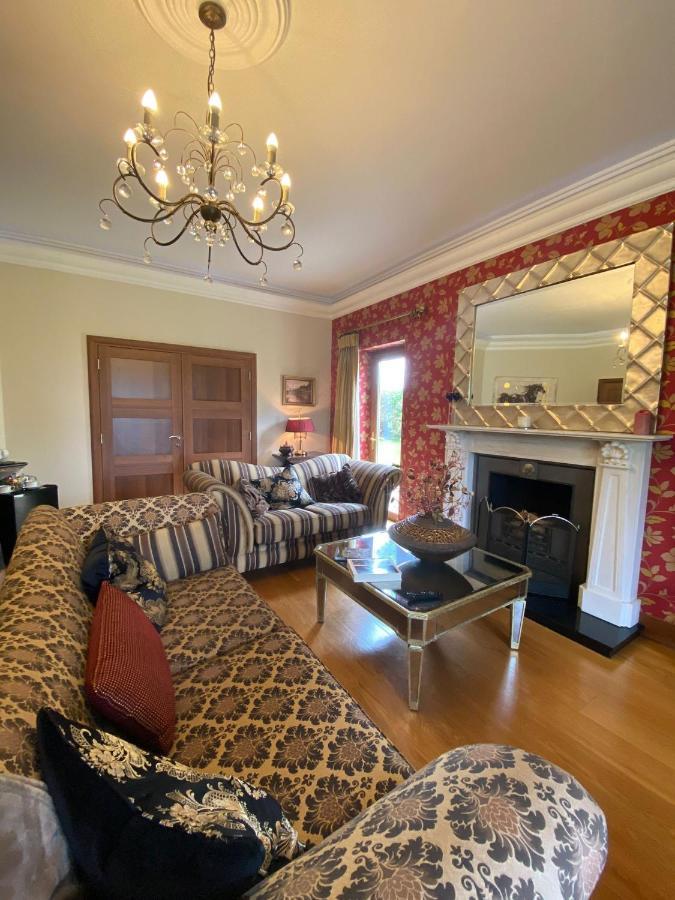 Corness House B&B มันนาฮัน ภายนอก รูปภาพ