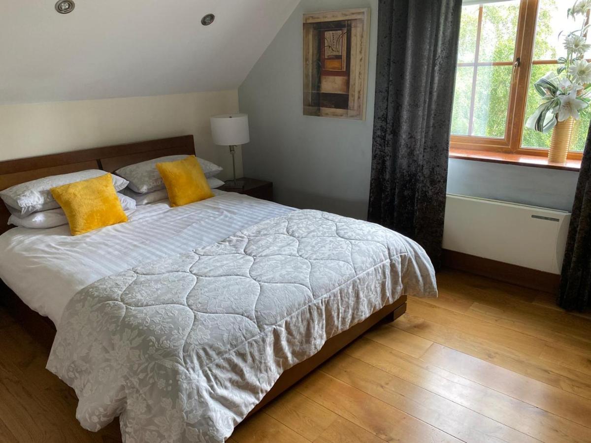 Corness House B&B มันนาฮัน ภายนอก รูปภาพ